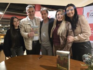 Lançamento de OS CASTICEIROS, de Pio Furtado